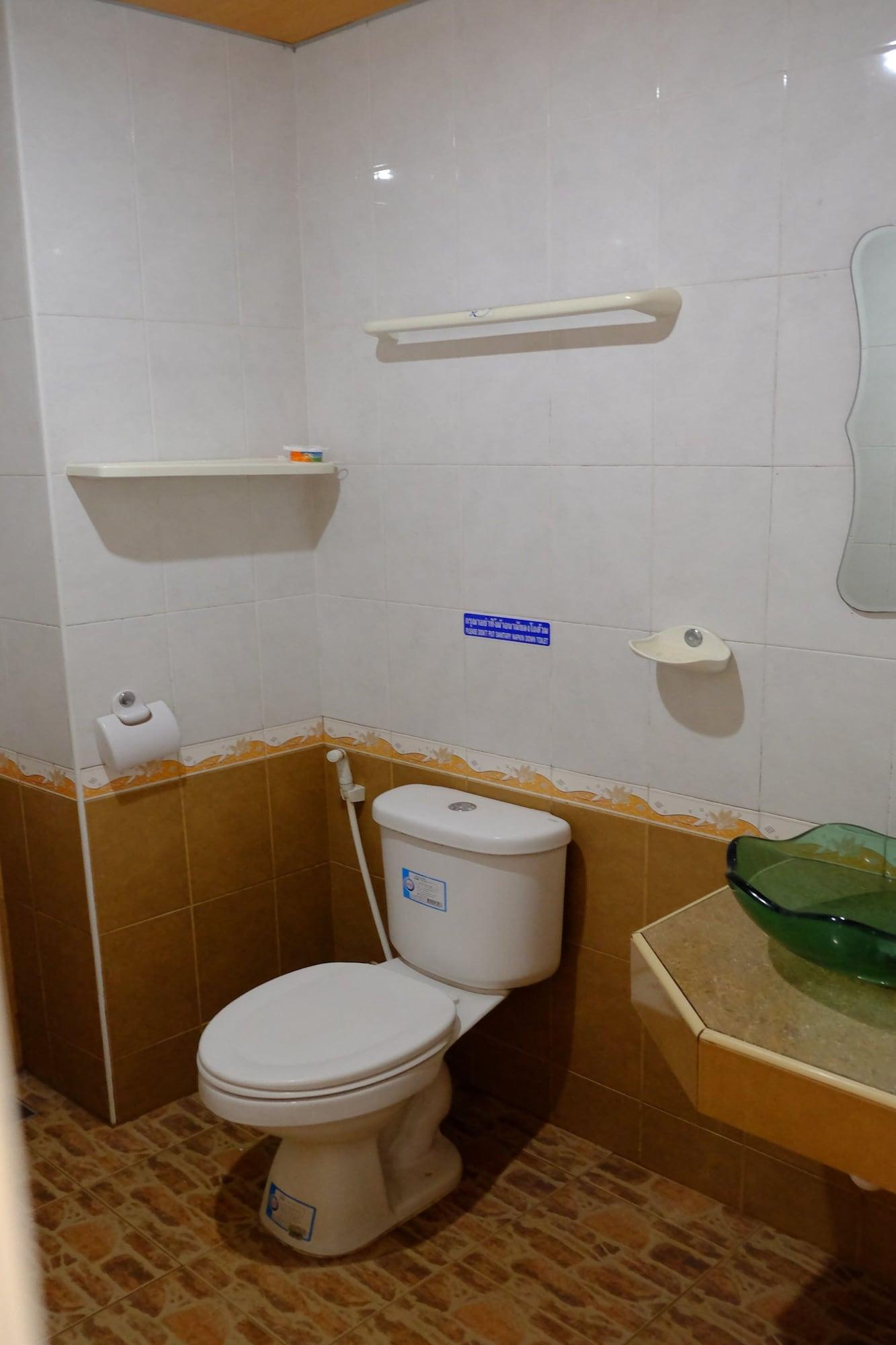 Banchang Apartment And Hotel Rayong Exterior foto